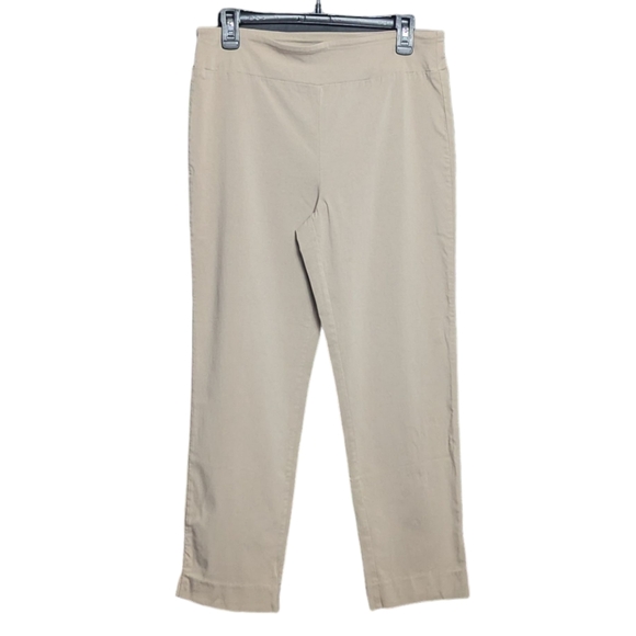 Allison Daley Capri - Picture 1 of 4